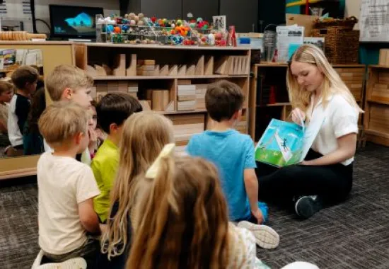 Librarian reading to children. 